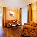 Iv Jahreszeiten Hotel 4*