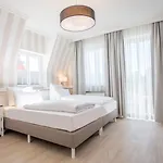 Hotel Iv Jahreszeiten Ostseebad Kühlungsborn