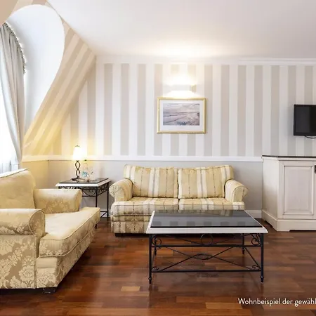 Iv Jahreszeiten Hotell 4*