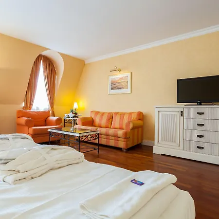 Vier Jahreszeiten Hotel Ostseebad Kühlungsborn