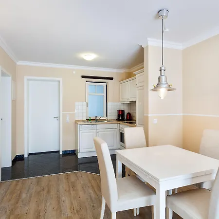 Hotell Iv Jahreszeiten Ostseebad Kühlungsborn