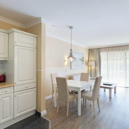 Iv Jahreszeiten Hotell