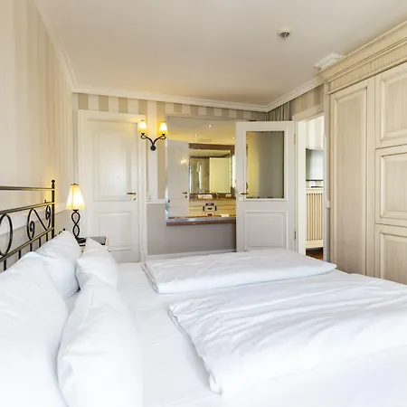 Hotell Iv Jahreszeiten