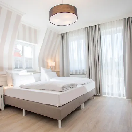Hotell Iv Jahreszeiten Ostseebad Kühlungsborn