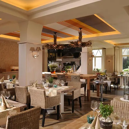 Hotel Iv Jahreszeiten Ostseebad Kühlungsborn