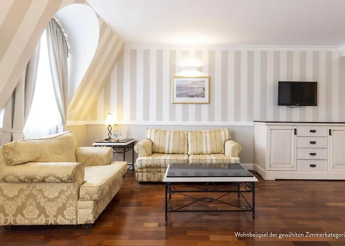 Vier Jahreszeiten Hotel 4*