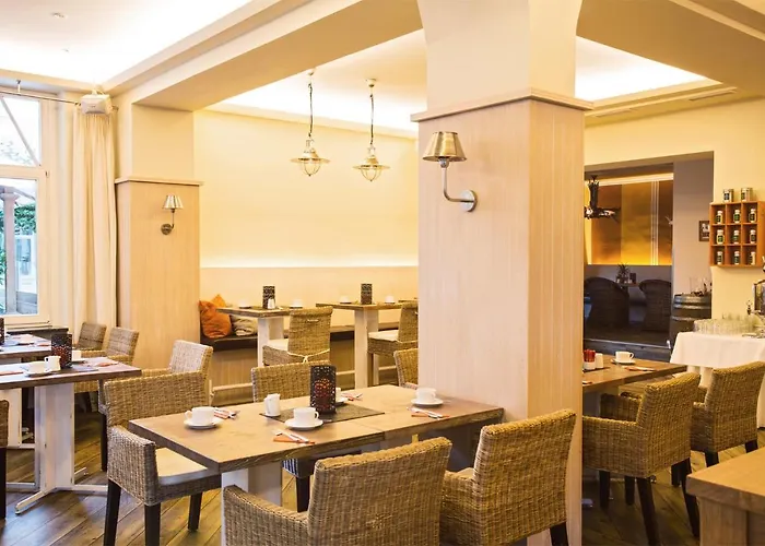 Vier Jahreszeiten Hotel